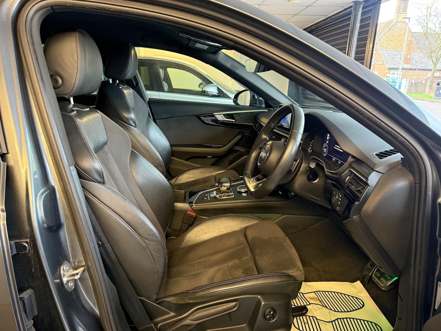 Used Audi A4 2018 for sale - 77040704: Photo 9