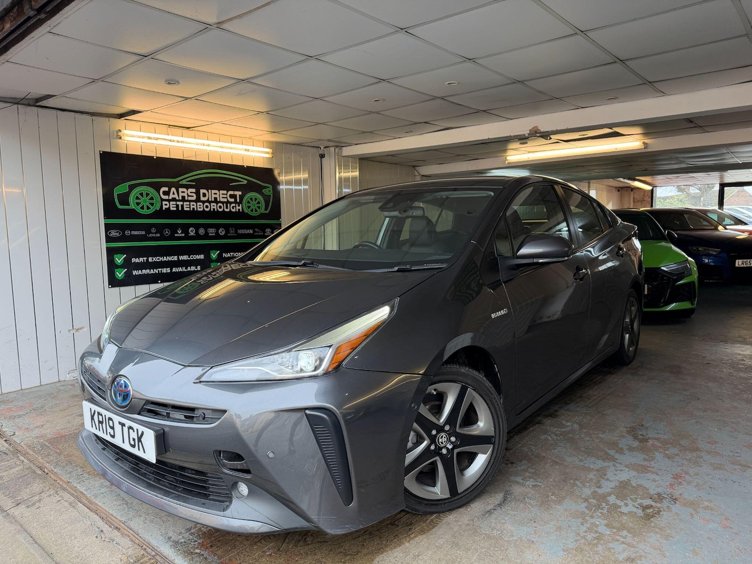 Used Toyota Prius 2019 for sale - 77120217: Photo 2