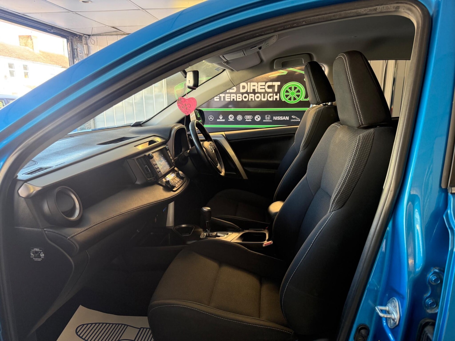 Used Toyota RAV4 for sale - 77926018: Photo 14