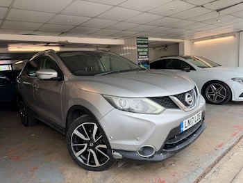 Used Nissan Qashqai 2017 for sale - 78866541: Photo