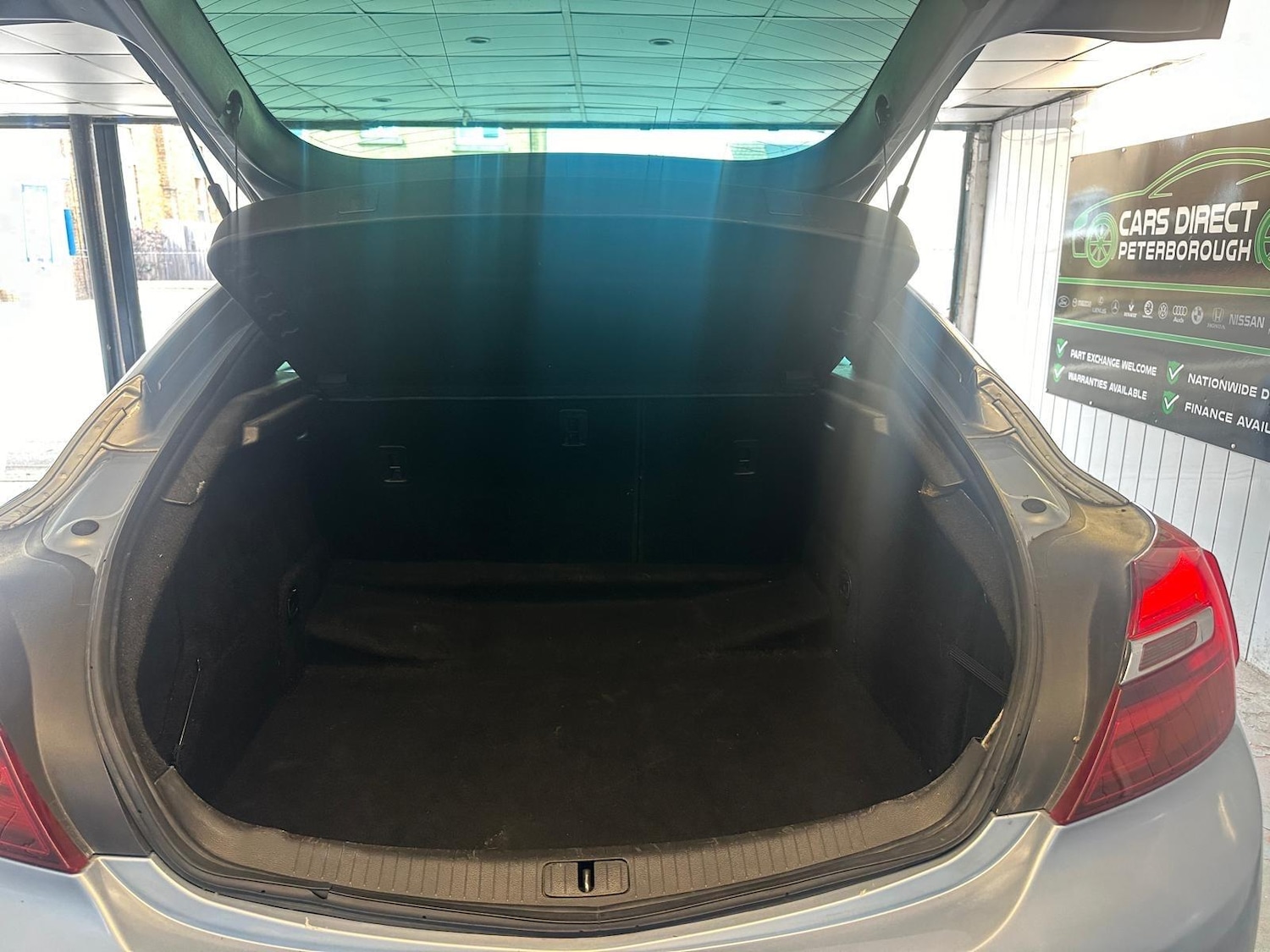 Used Vauxhall Insignia 2017 for sale - 76989239: Photo 15