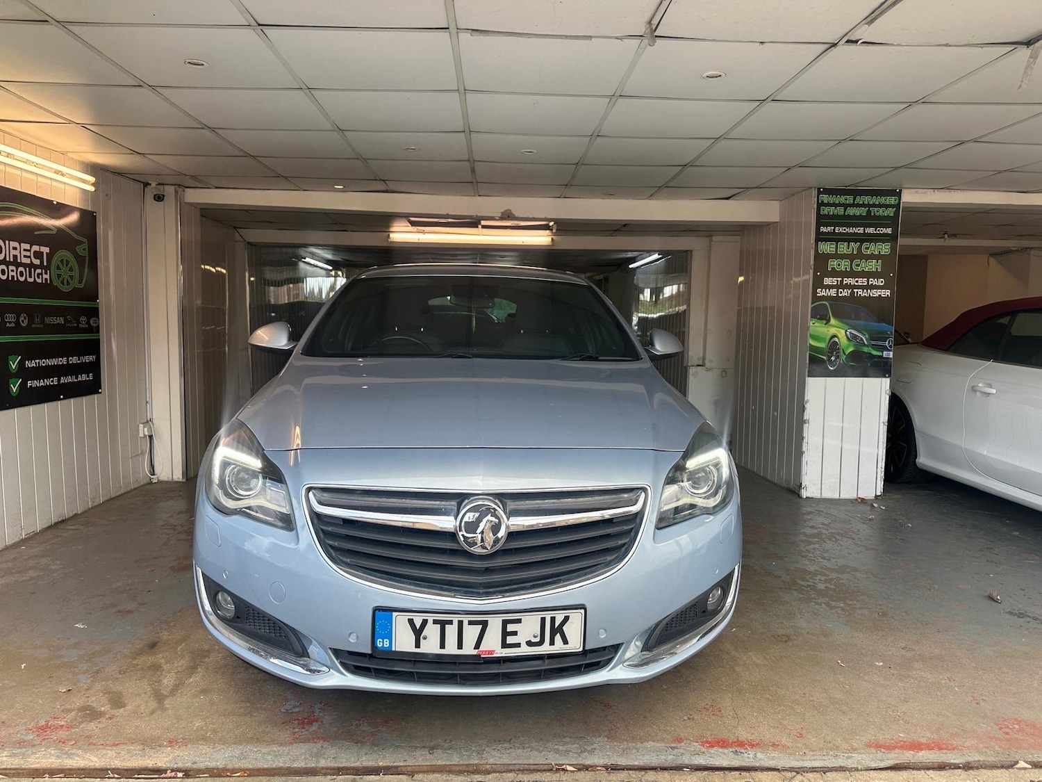 Used Vauxhall Insignia 2017 for sale - 76989239: Photo 5
