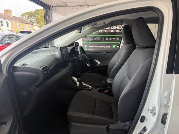 Used Toyota Yaris 2022 for sale - 76283261: Photo 12
