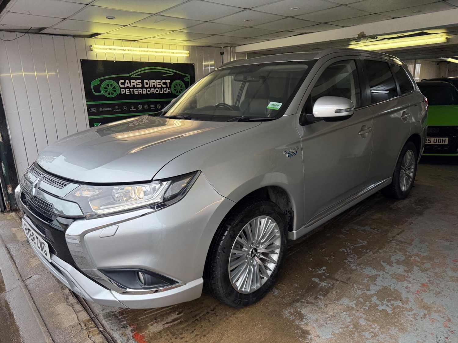 Used Mitsubishi Outlander 2018 for sale - 77598888: Photo 4