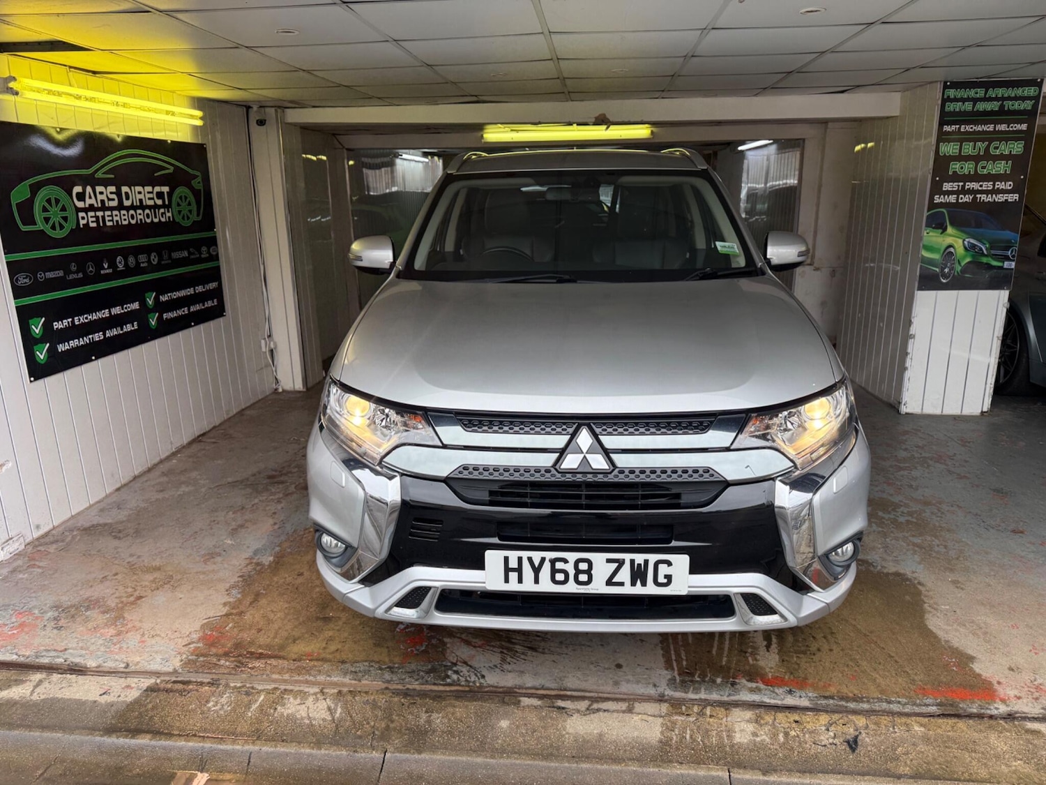 Used Mitsubishi Outlander 2018 for sale - 77598888: Photo 5