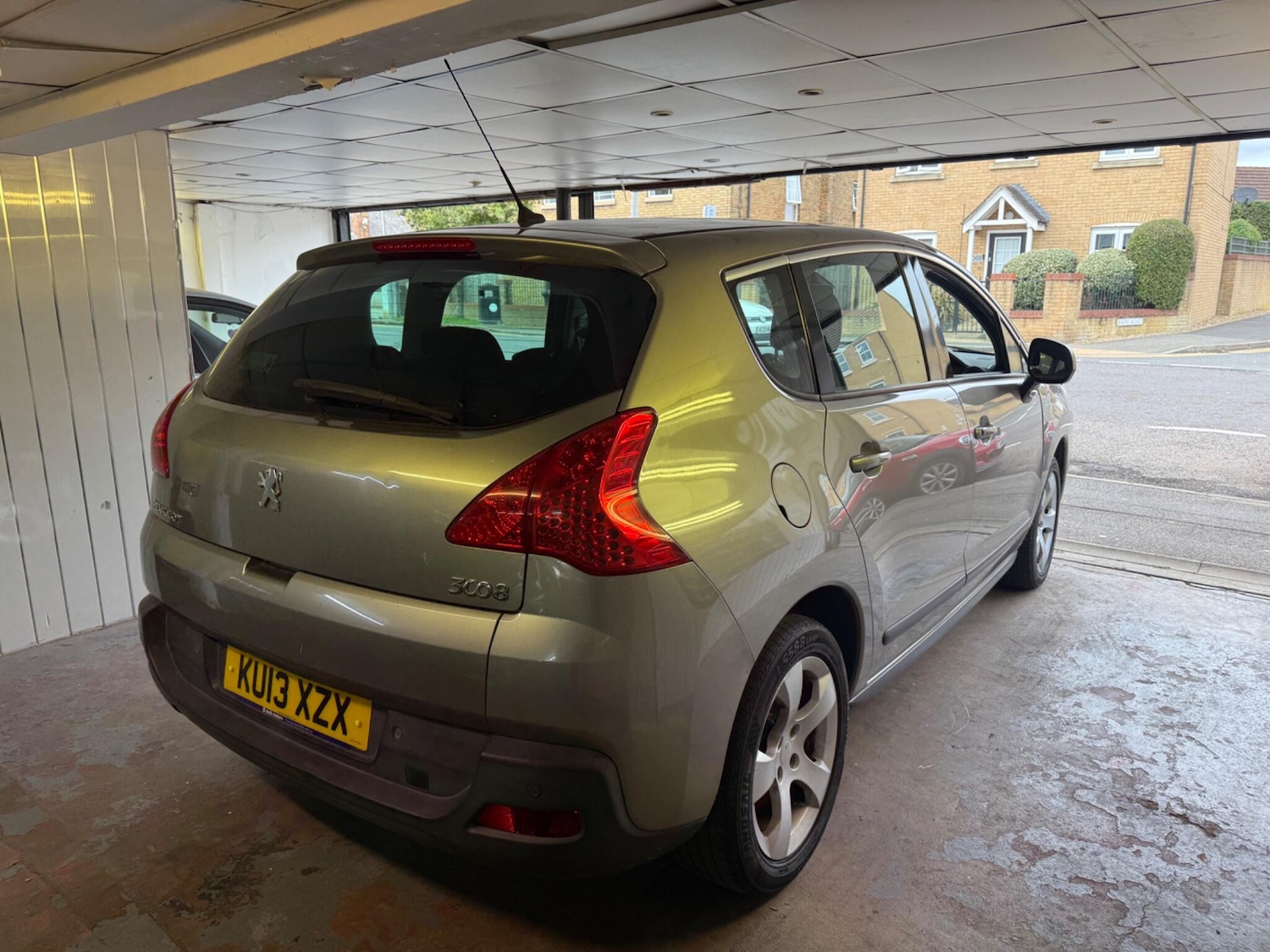 Used Peugeot 3008 2013 for sale - 76109275: Photo 6