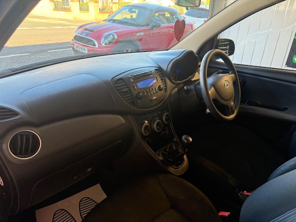 Used Hyundai i10 2011 for sale - 76189508: Photo 13