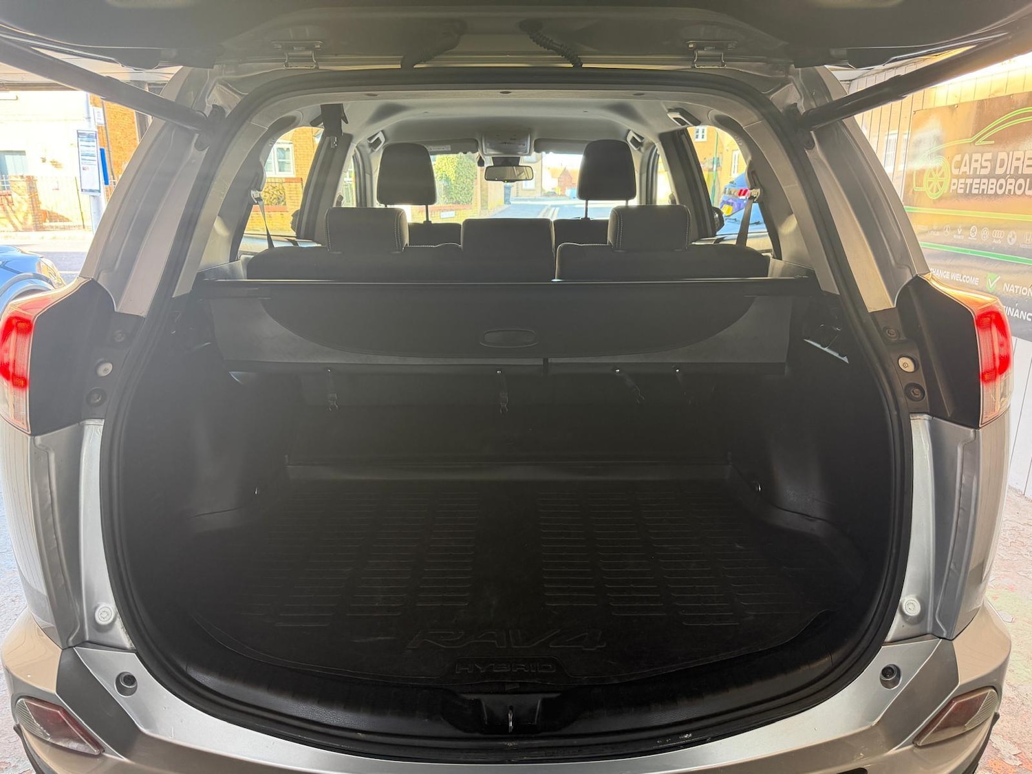 Used Toyota RAV4 2017 for sale - 77769099: Photo 17