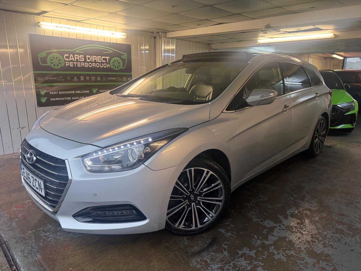 Used Hyundai i40 2016 for sale - 76913940: Photo 2