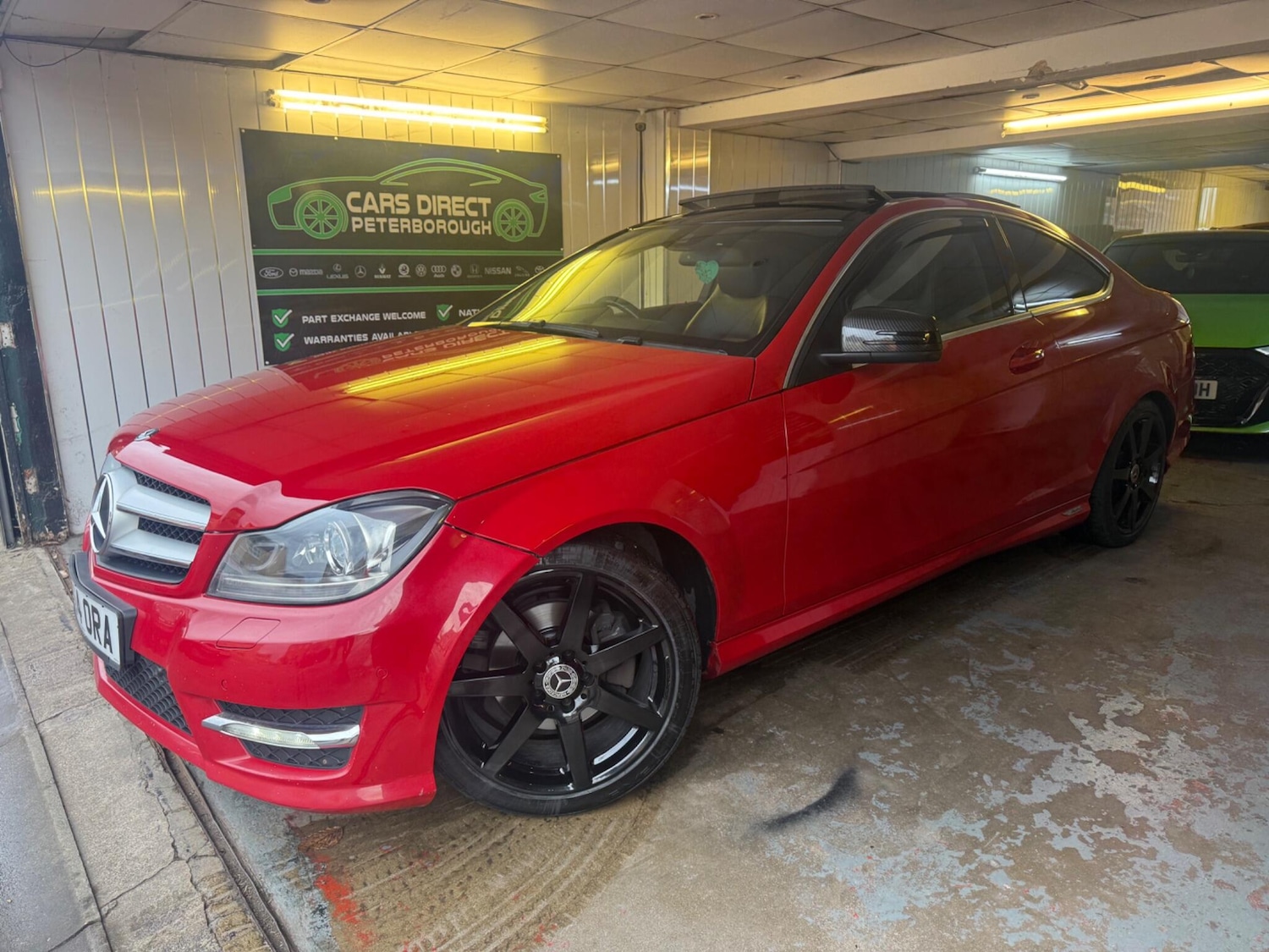 Used Mercedes-Benz C Class 2015 for sale - 76522140: Photo 2