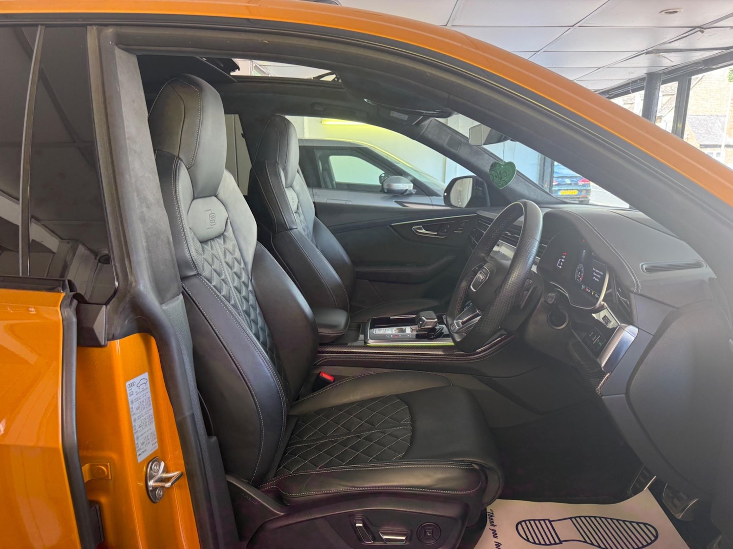 Used Audi Q8 2020 for sale - 76987930: Photo 11