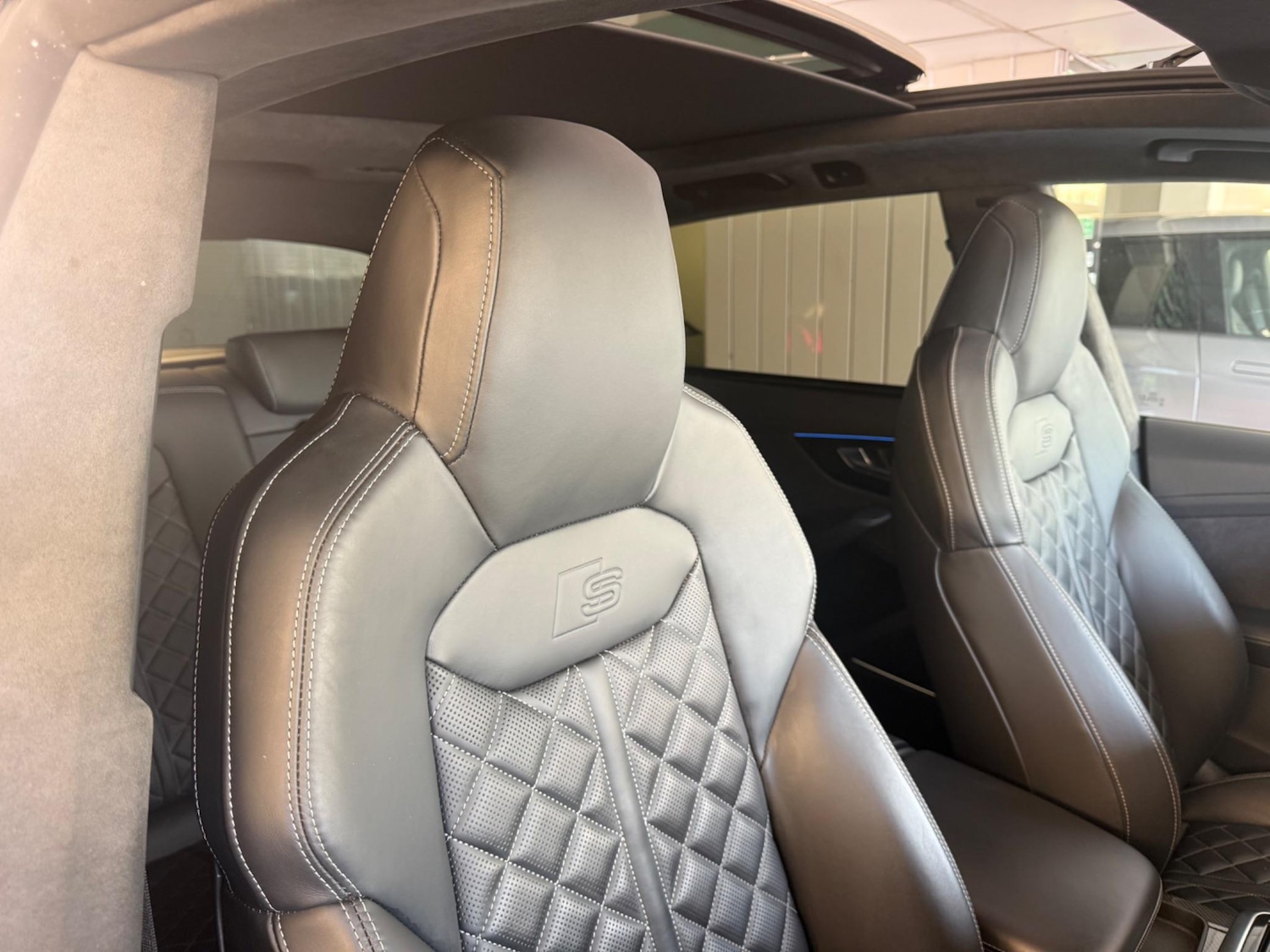 Used Audi Q8 2020 for sale - 76987930: Photo 13