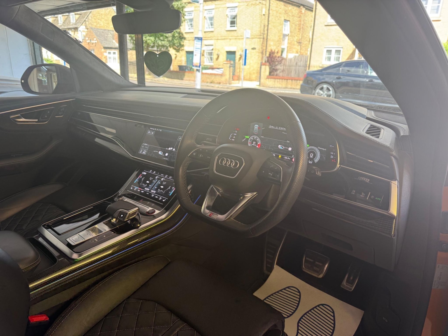 Used Audi Q8 2020 for sale - 76987930: Photo 15