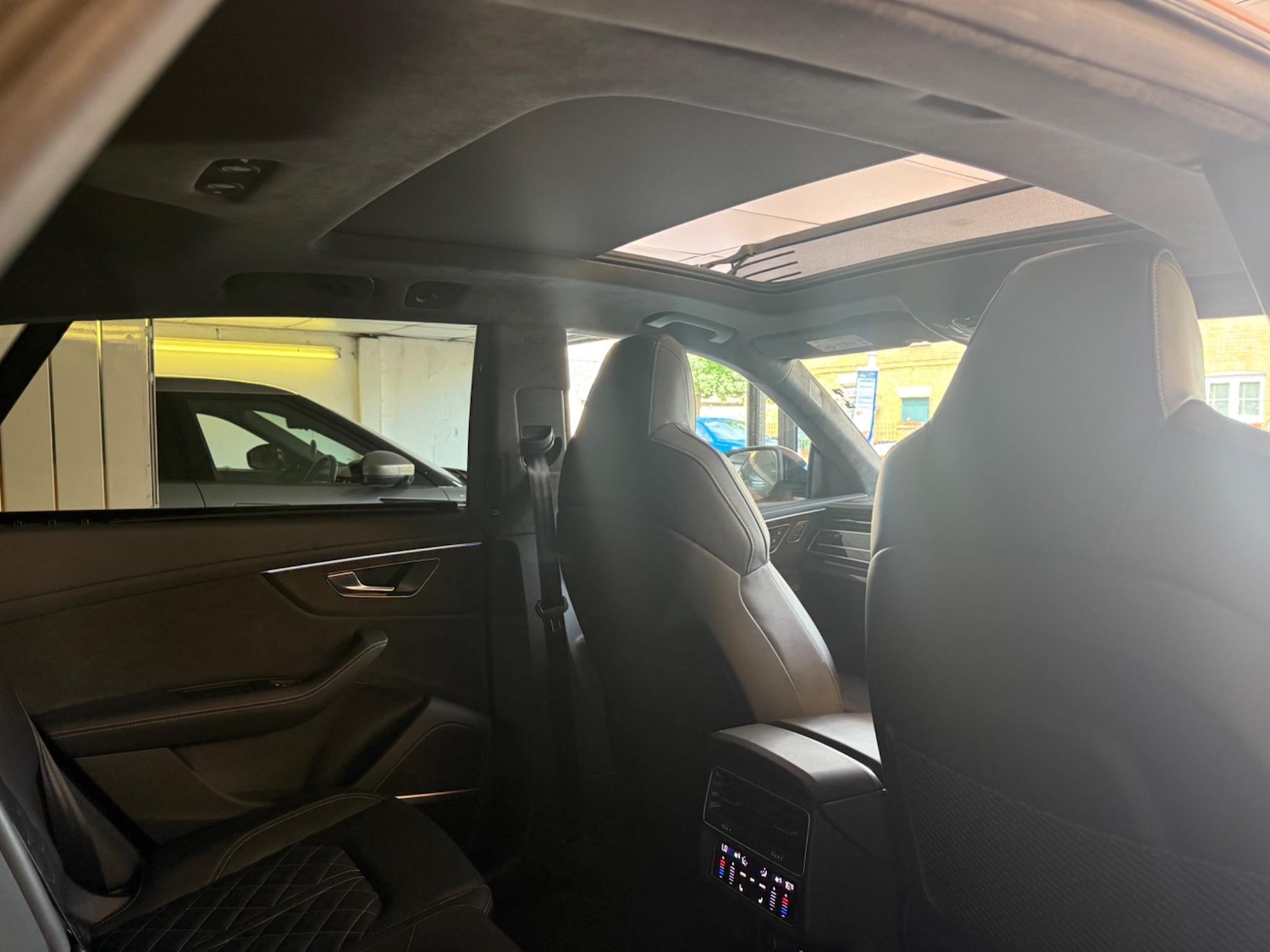 Used Audi Q8 2020 for sale - 76987930: Photo 18