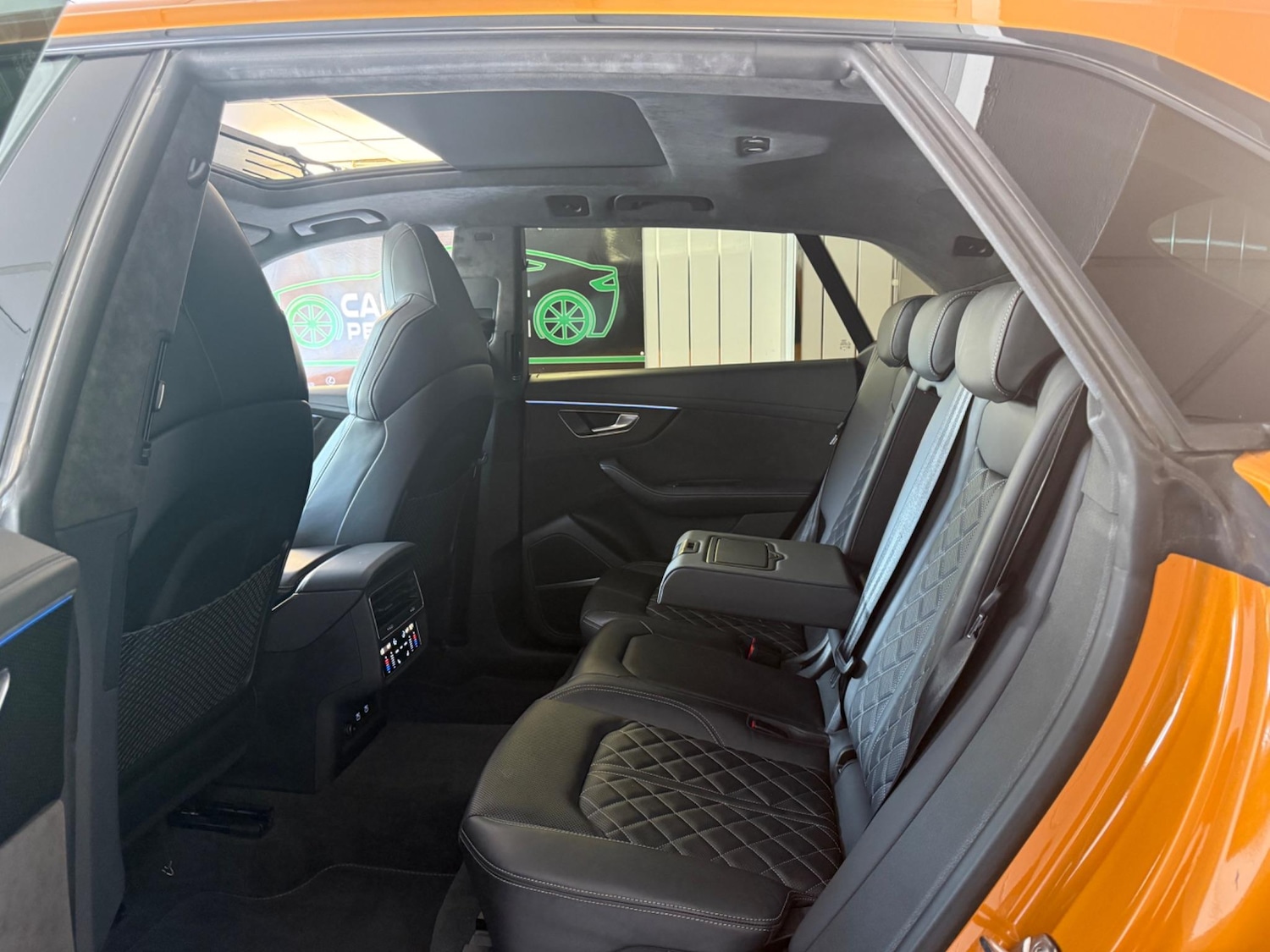 Used Audi Q8 2020 for sale - 76987930: Photo 21