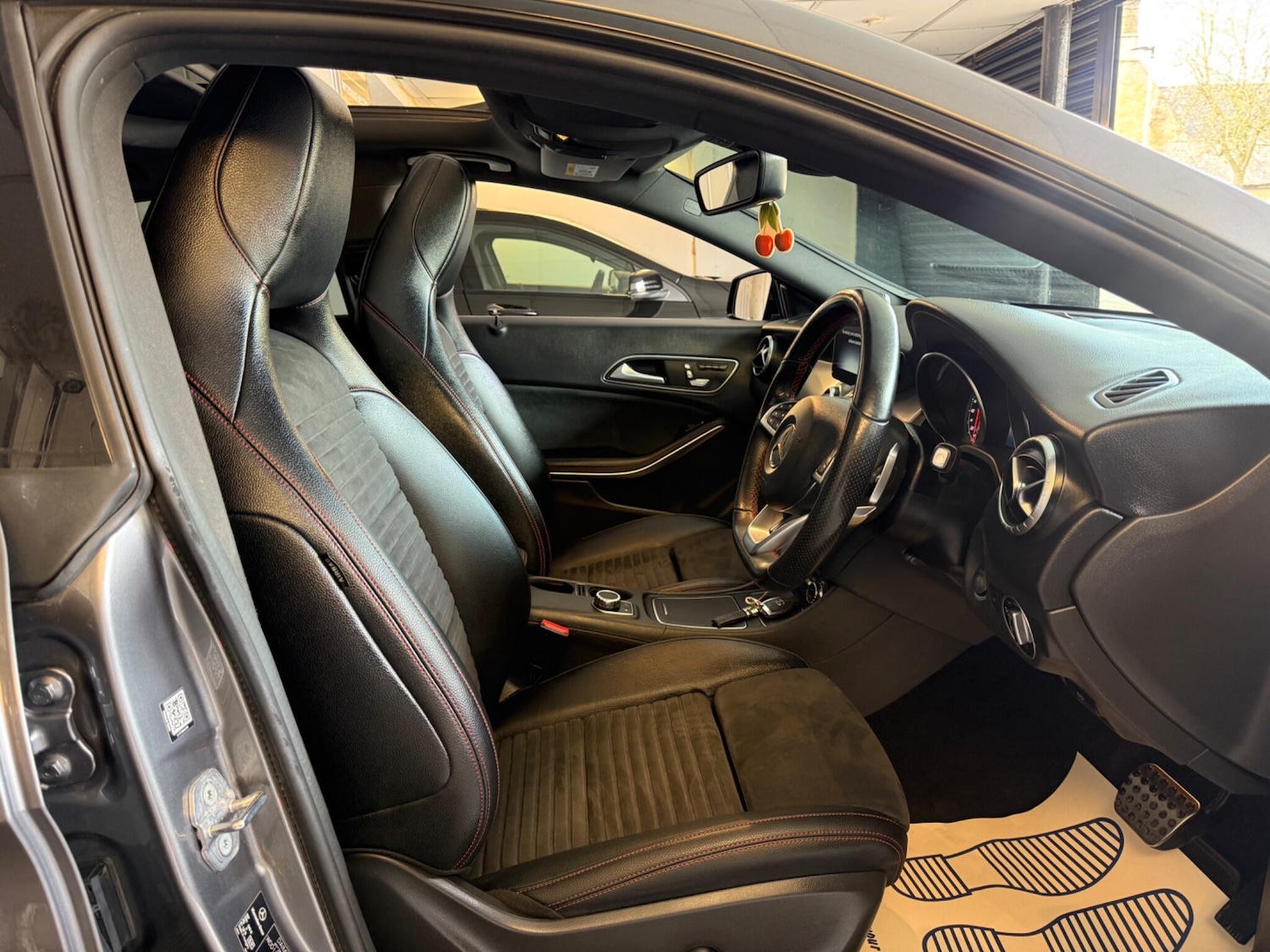 Used Mercedes-Benz CLA 2019 for sale - 78020022: Photo 11