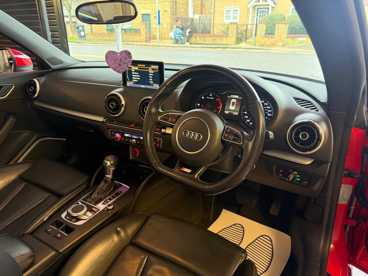 Used Audi A3 Cabriolet 2015 for sale - 76824404: Photo 21