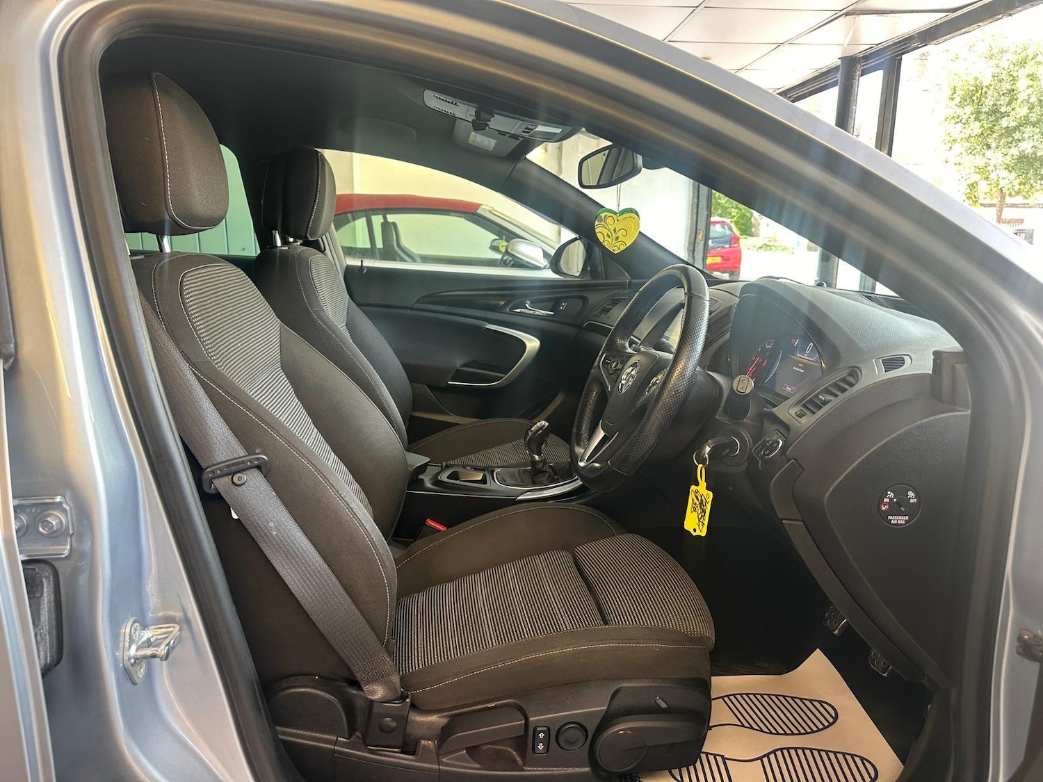 Used Vauxhall Insignia 2017 for sale - 76446648: Photo 10