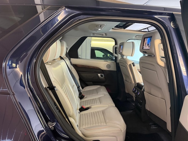 Used Land Rover Discovery 2017 for sale - 75050660: Photo 10