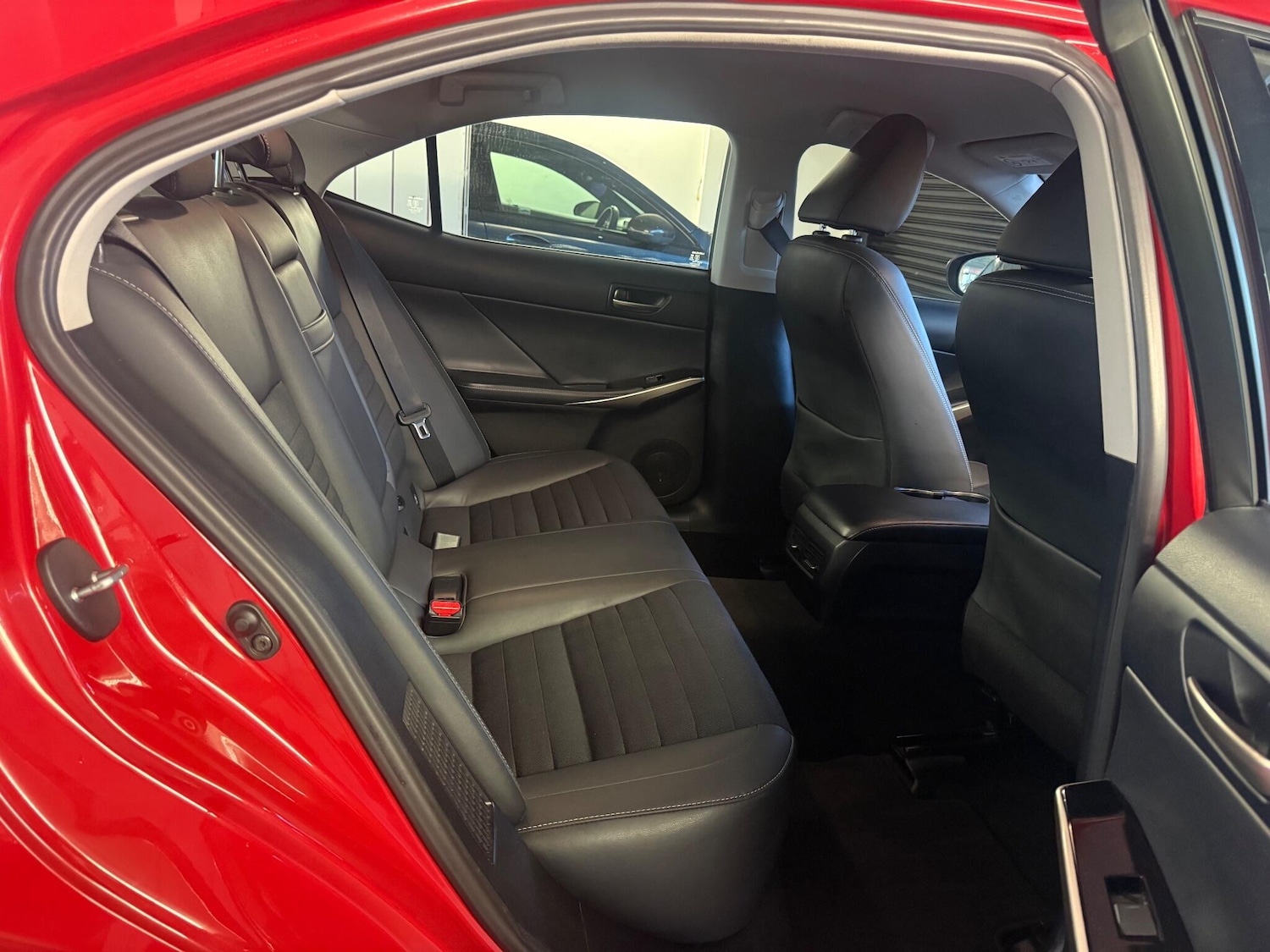 Used Lexus IS 2019 for sale - 76832368: Photo 10