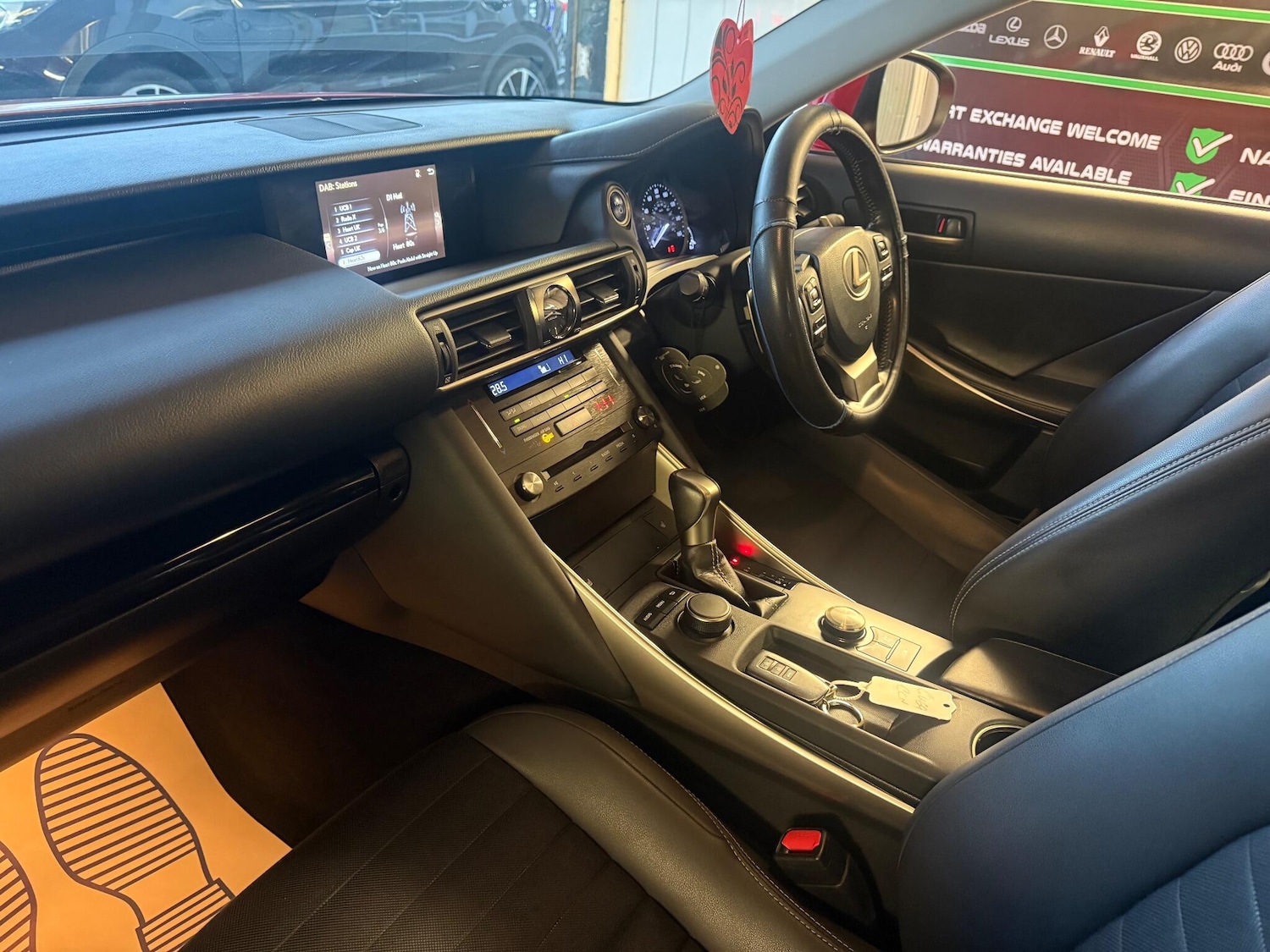 Used Lexus IS 2019 for sale - 76832368: Photo 14