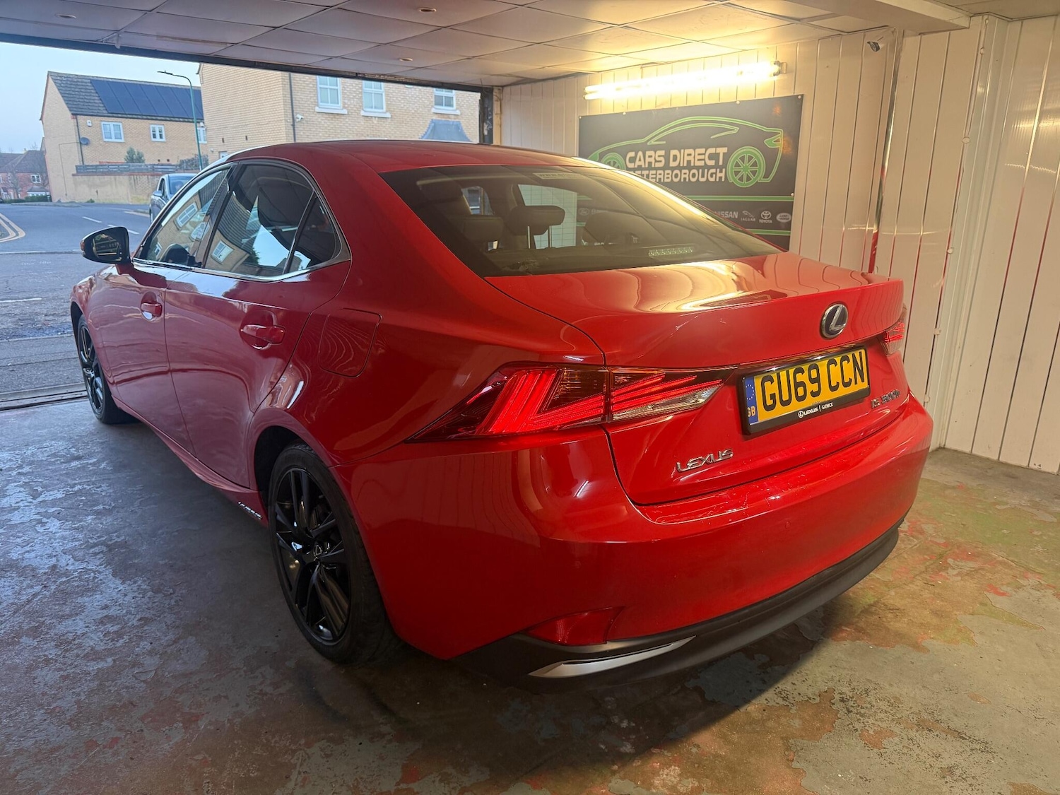 Used Lexus IS 2019 for sale - 76832368: Photo 6