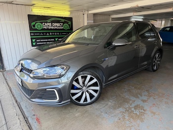 Used Volkswagen Golf 2017 for sale - 79158875: Photo