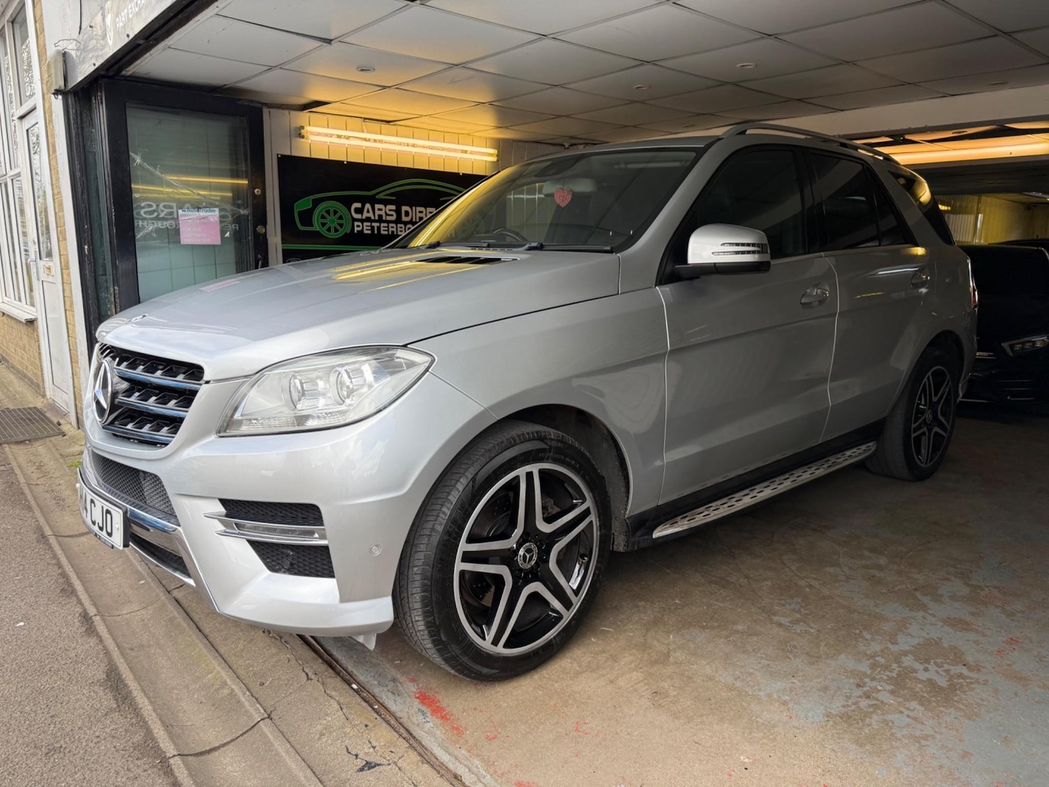 Used Mercedes-Benz M Class 2014 for sale - 76992883: Photo 4