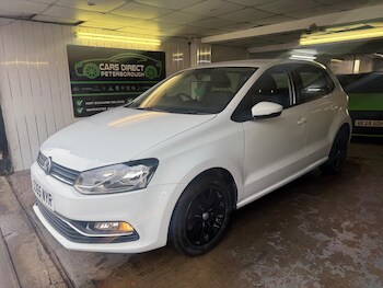 Used Volkswagen Polo 2015 for sale - 77344444: Photo