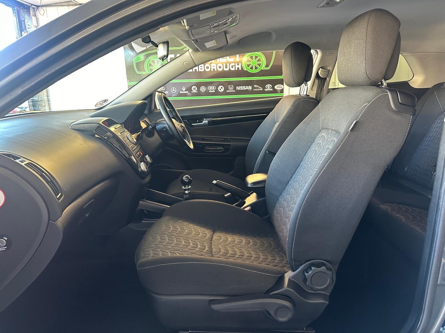 Used Kia Pro Ceed 2011 for sale - 76042319: Photo 11