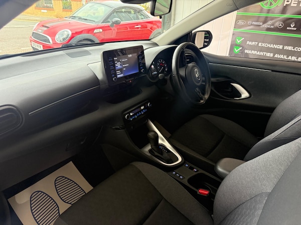 Used Toyota Yaris 2022 for sale - 76282617: Photo 15