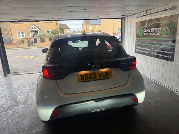 Used Toyota Yaris 2022 for sale - 76282617: Photo 8