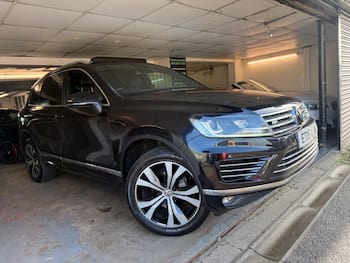Used Volkswagen Touareg 2015 for sale - 79832172: Photo