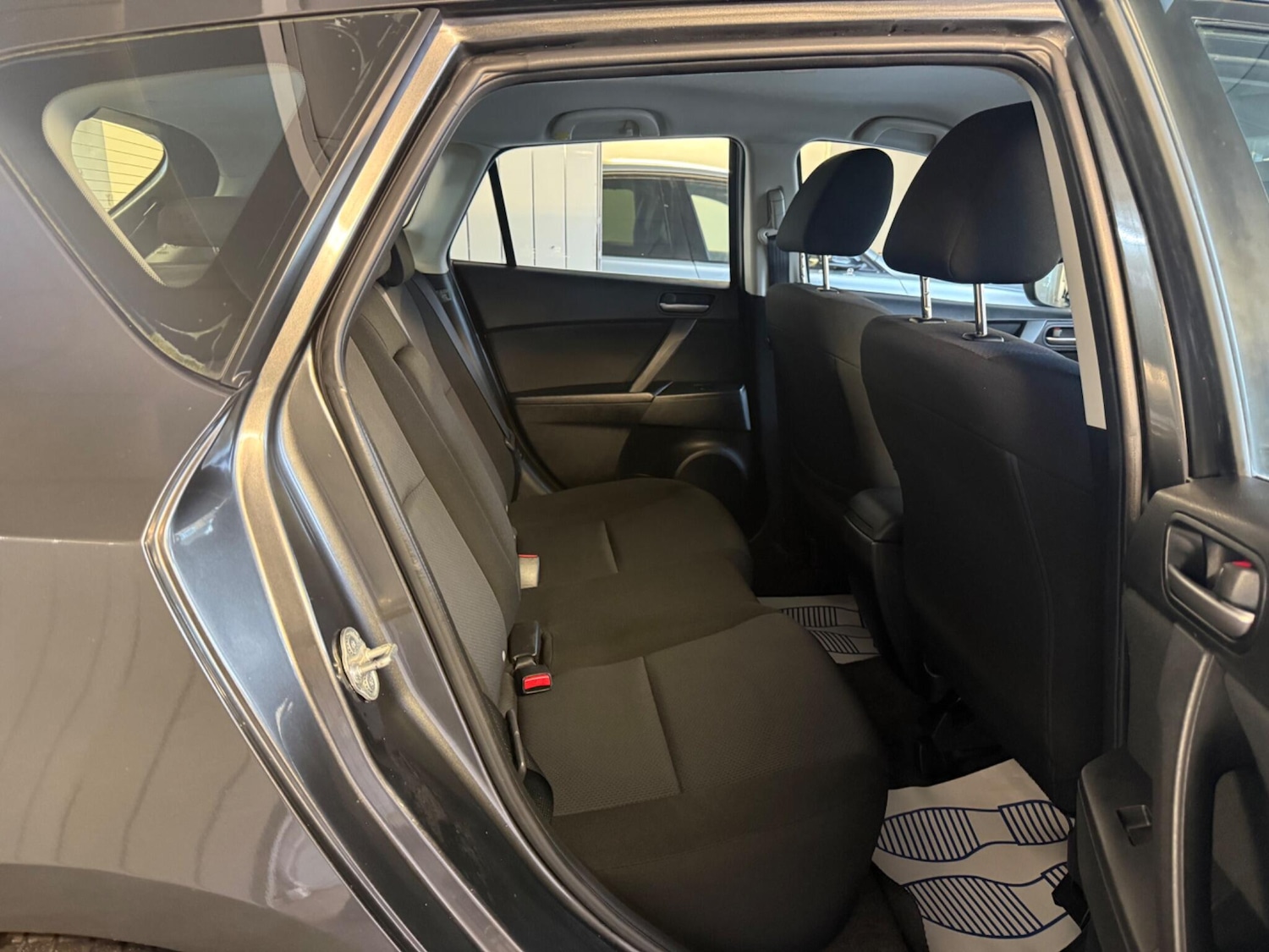 Used Mazda Mazda3 2010 for sale - 77330785: Photo 10