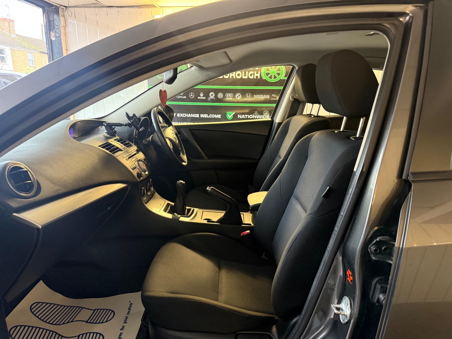 Used Mazda Mazda3 2010 for sale - 77330785: Photo 12