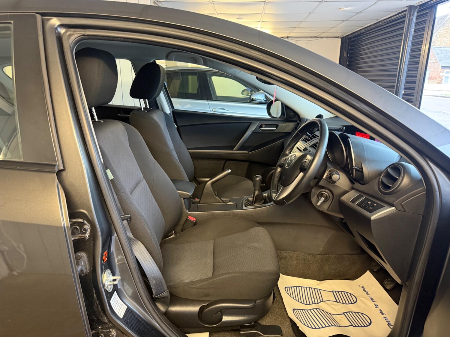 Used Mazda Mazda3 2010 for sale - 77330785: Photo 9