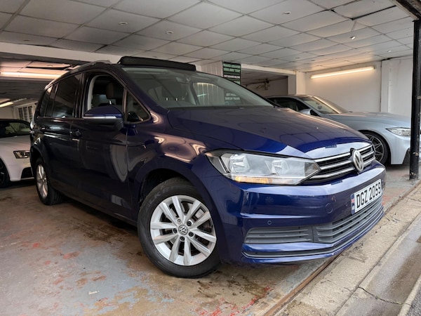 Used Volkswagen Touran 2016 for sale - 75449981: Photo 1