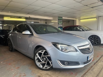 Vauxhall - Insignia