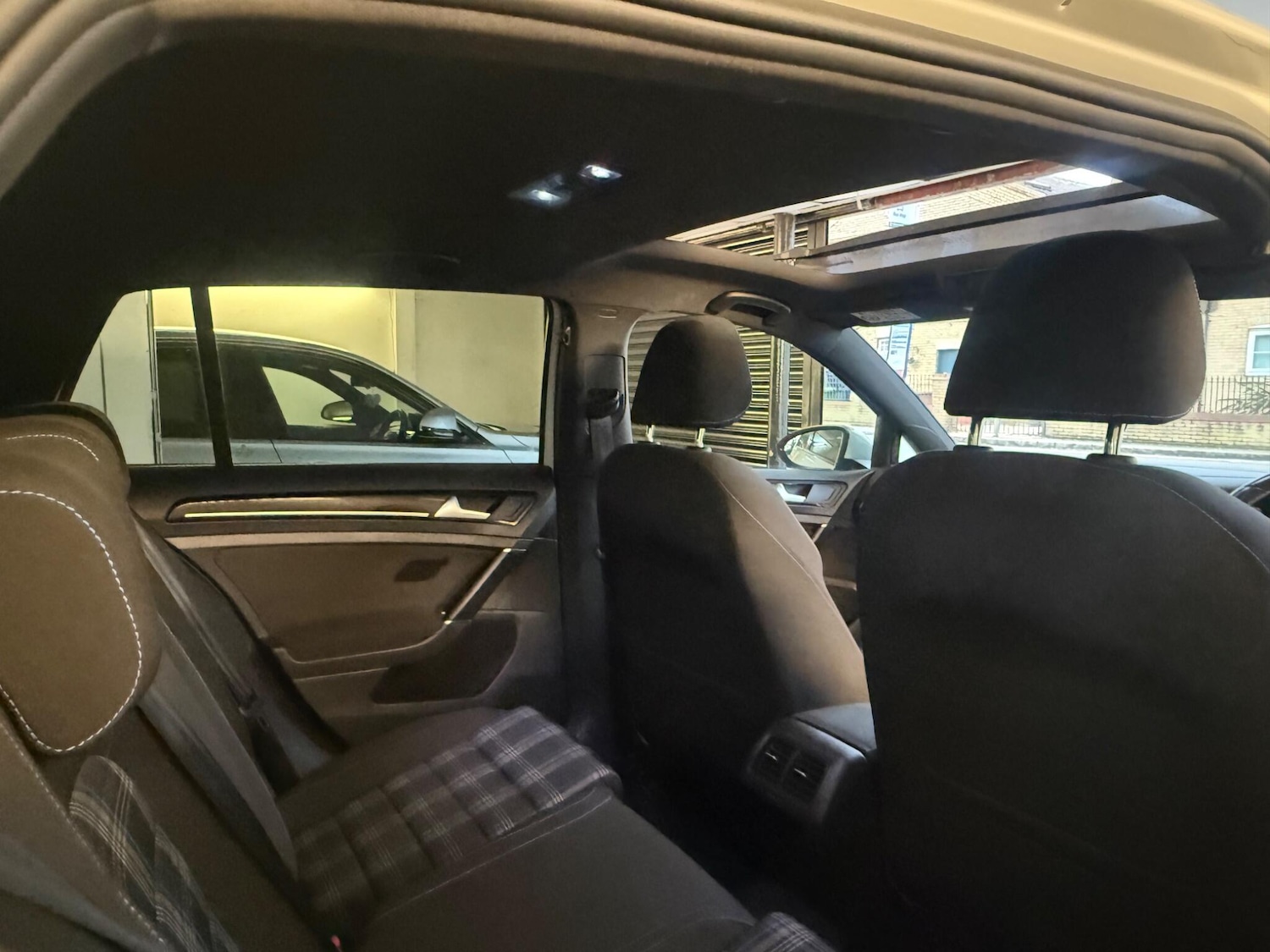 Used Volkswagen Golf 2016 for sale - 77549664: Photo 19