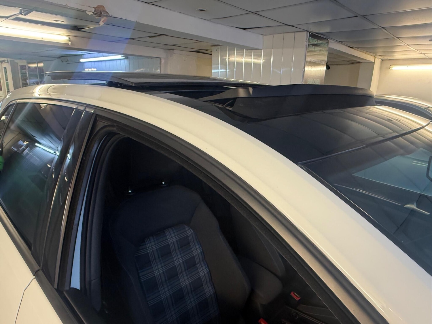 Used Volkswagen Golf 2016 for sale - 77549664: Photo 9