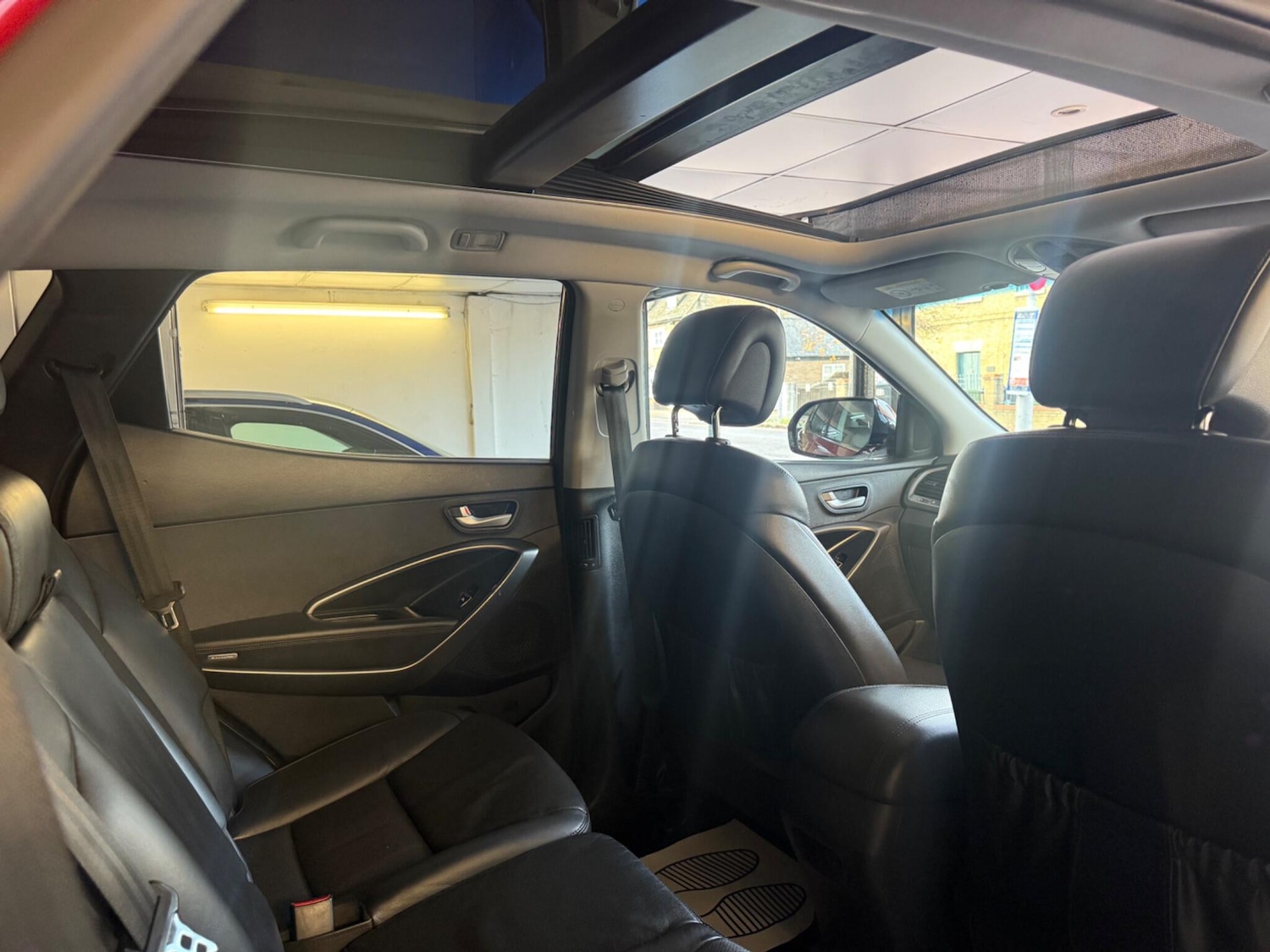 Used Hyundai Santa Fe 2014 for sale - 76521901: Photo 13