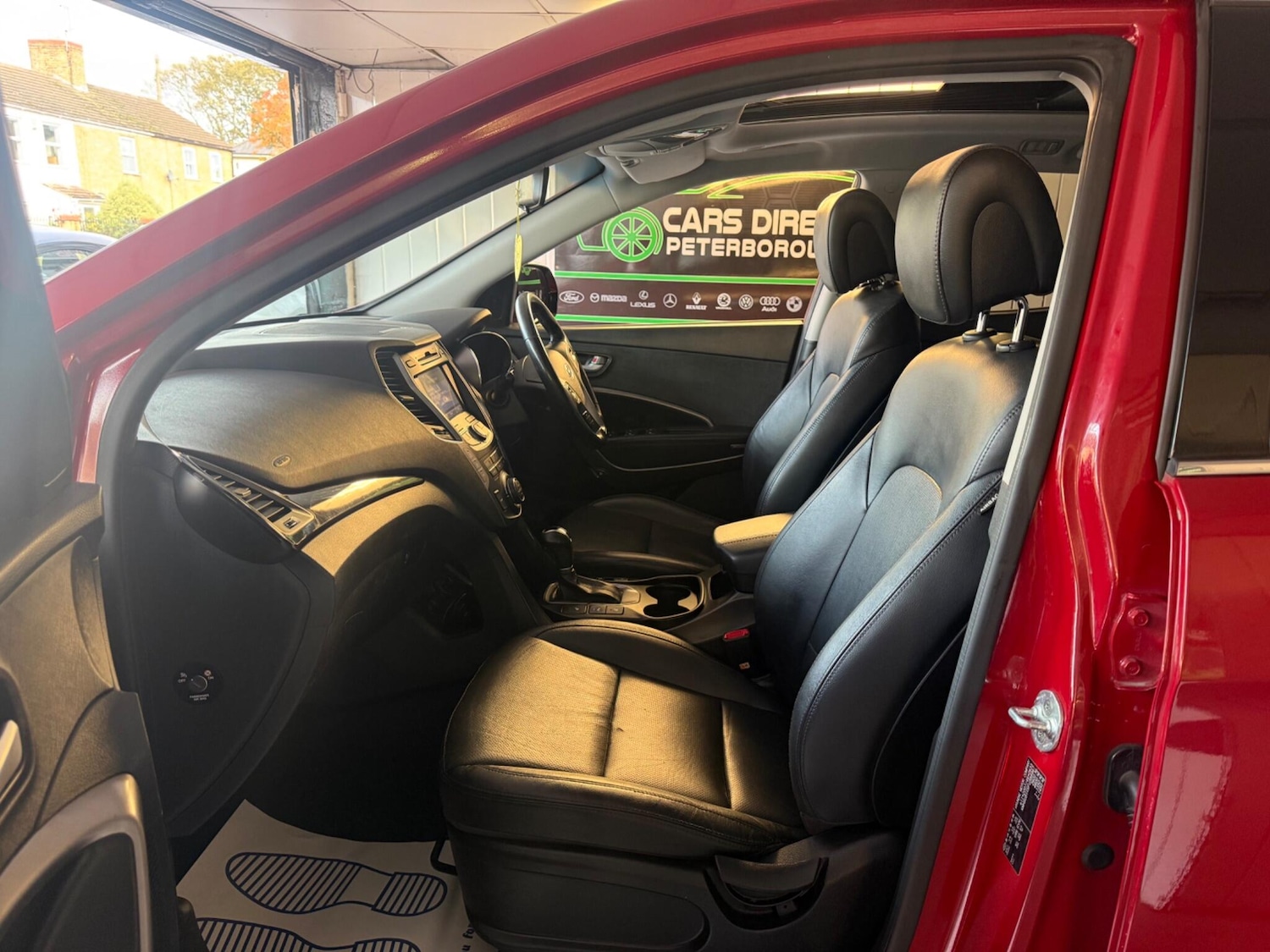 Used Hyundai Santa Fe 2014 for sale - 76521901: Photo 17