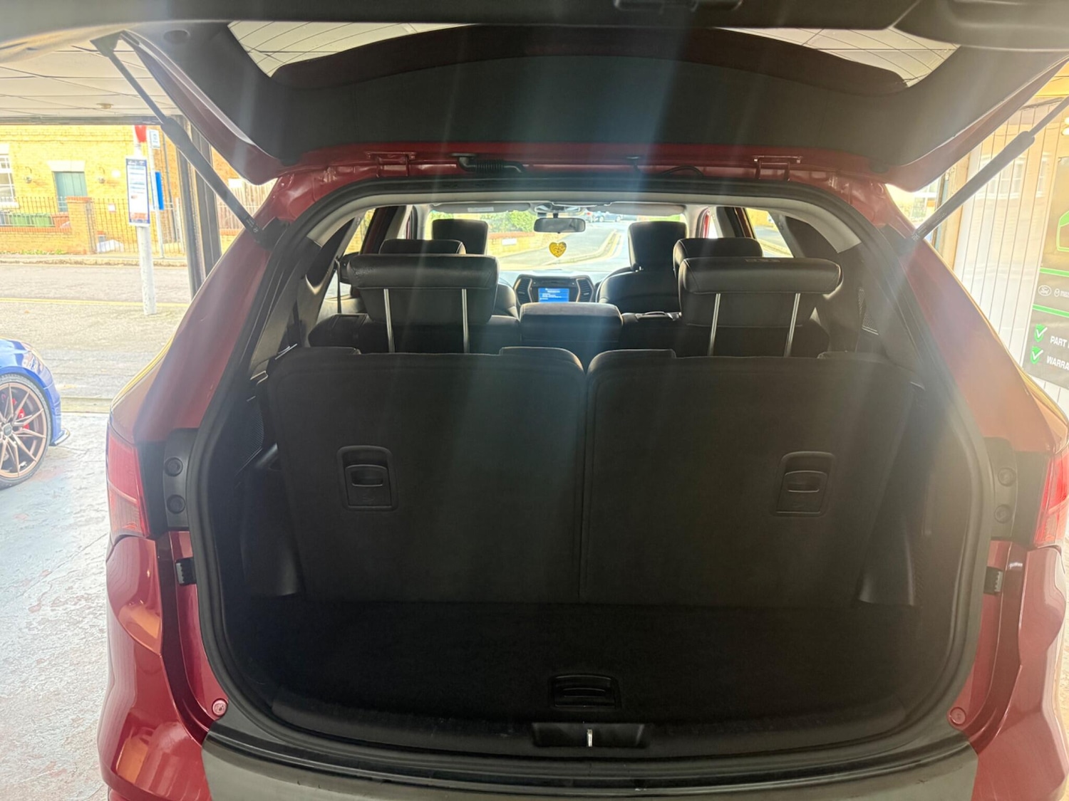 Used Hyundai Santa Fe 2014 for sale - 76521901: Photo 20