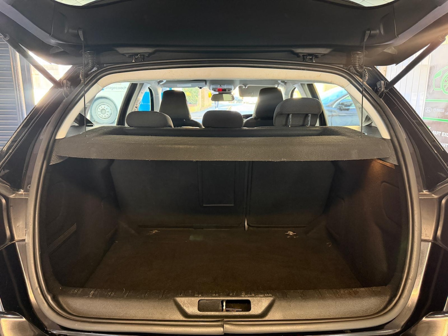 Used Peugeot 308 2016 for sale - 76823830: Photo 15