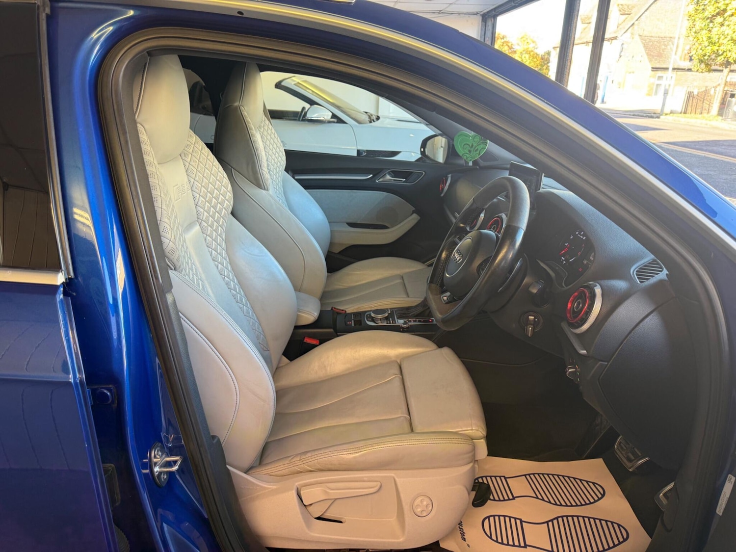 Used Audi RS3 2015 for sale - 76270070: Photo 11