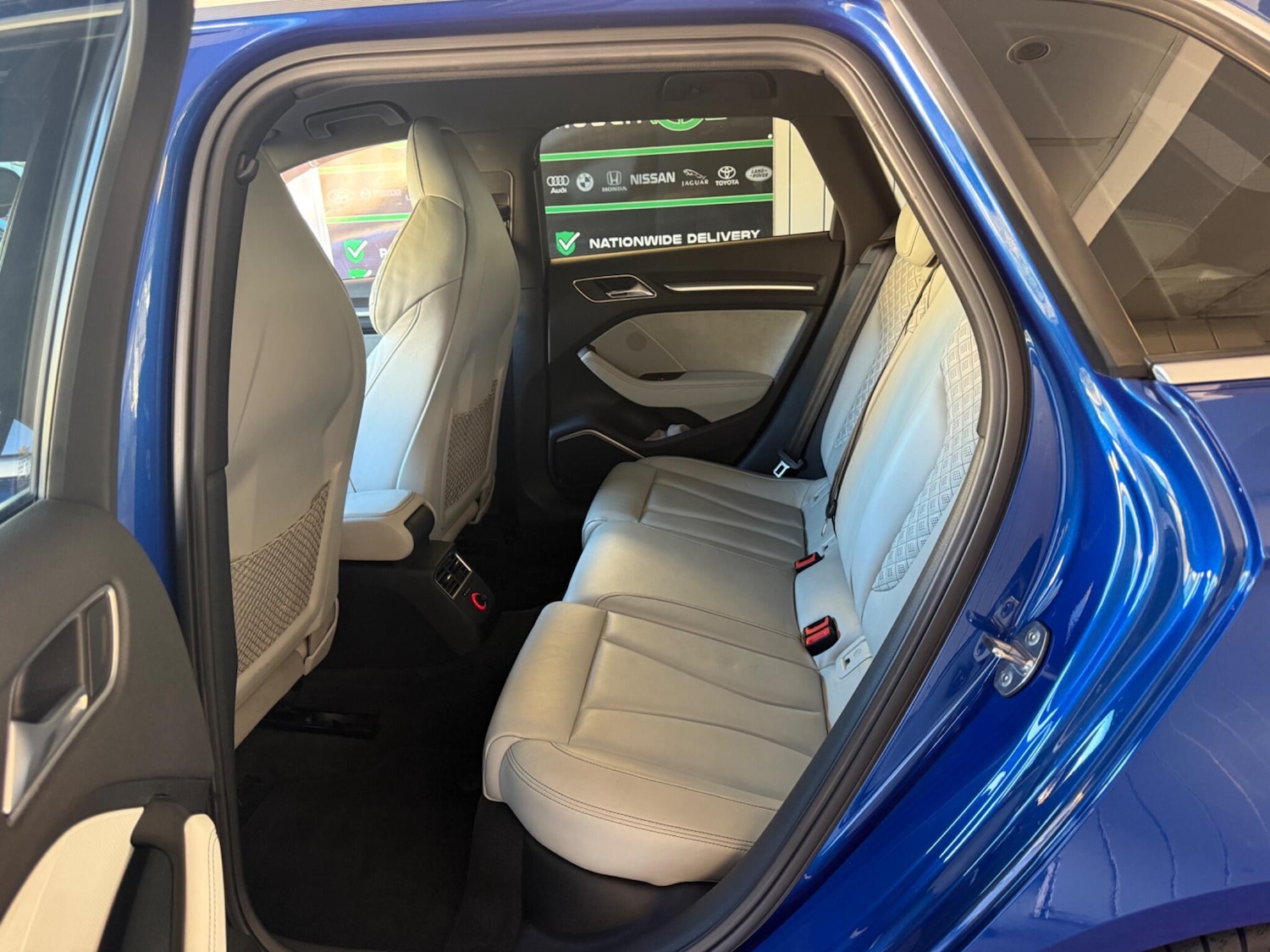 Used Audi RS3 2015 for sale - 76270070: Photo 17