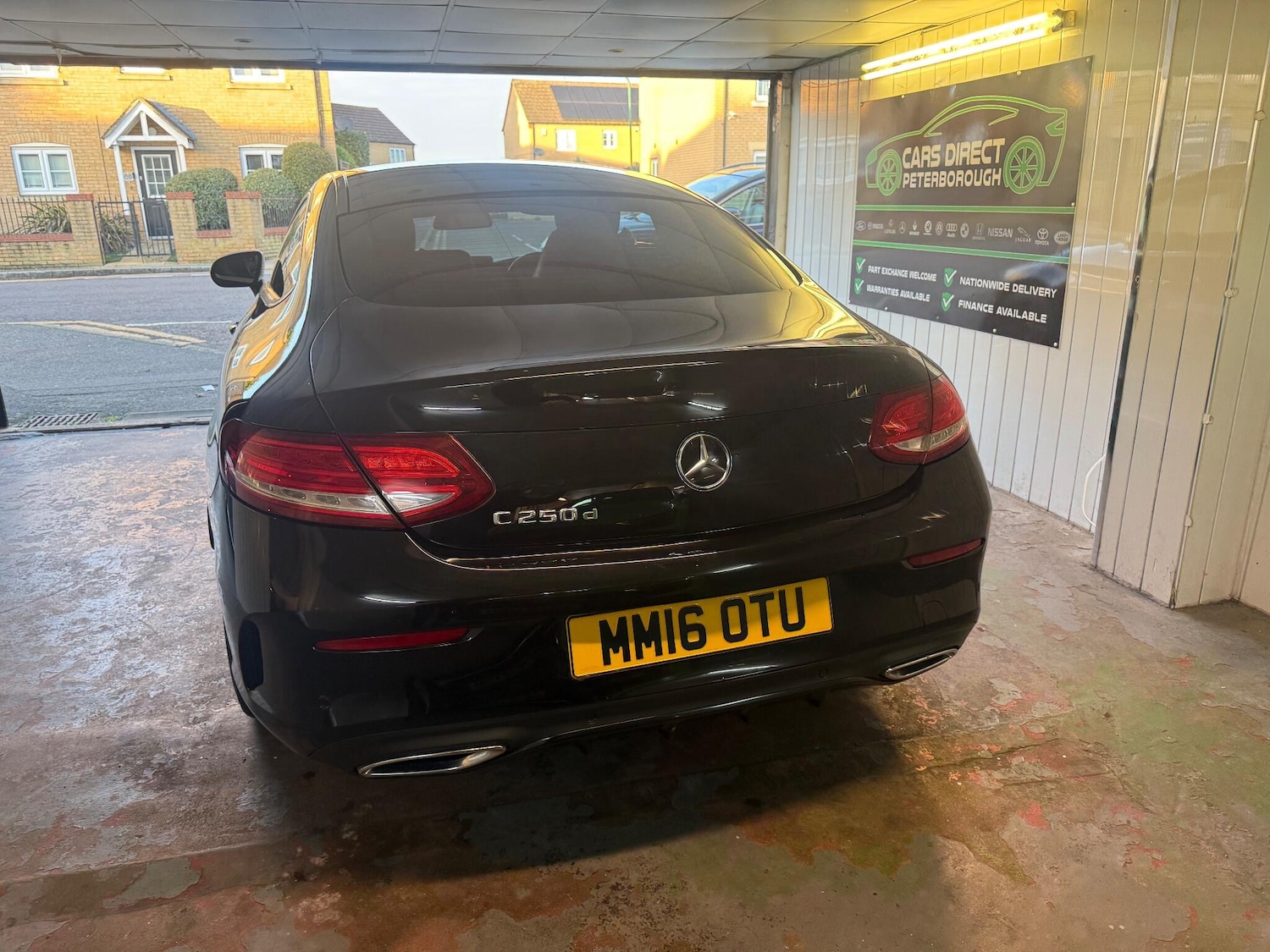 Used Mercedes-Benz C Class 2016 for sale - 76952945: Photo 8