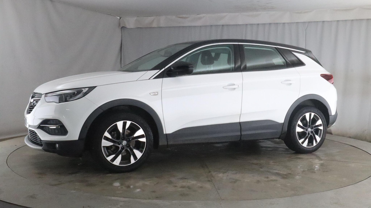 Used Vauxhall Grandland X 2019 for sale - 77344817: Photo 2