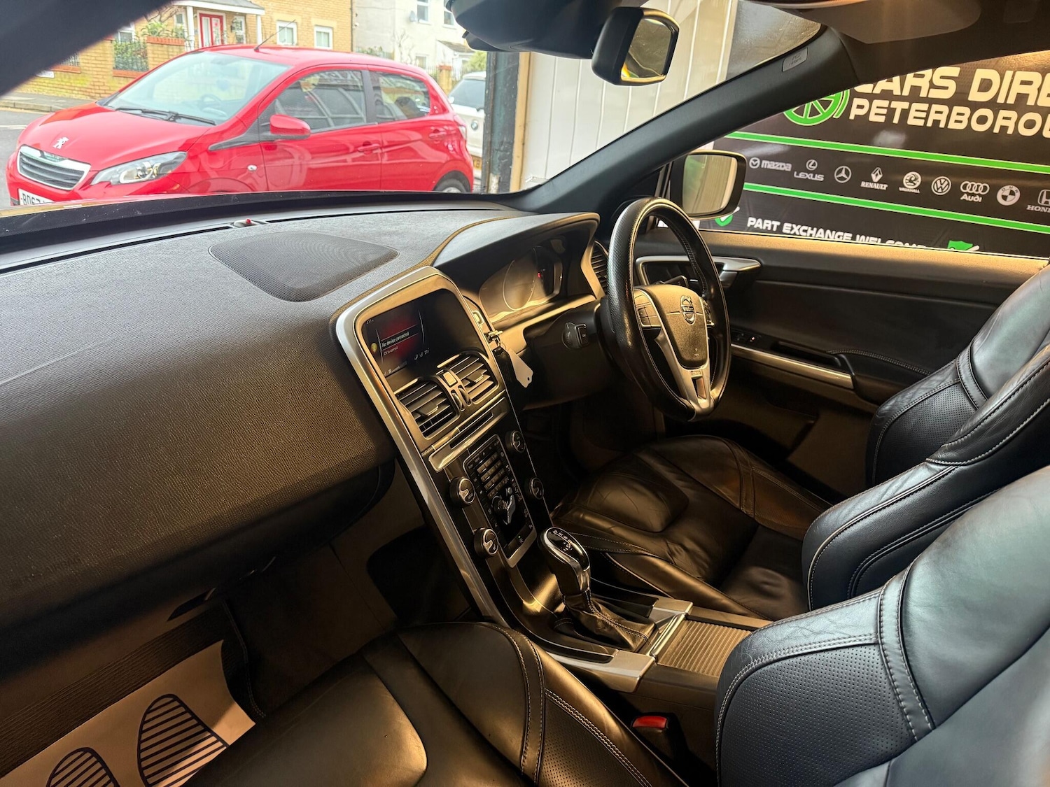 Used Volvo XC60 2015 for sale - 76975520: Photo 14