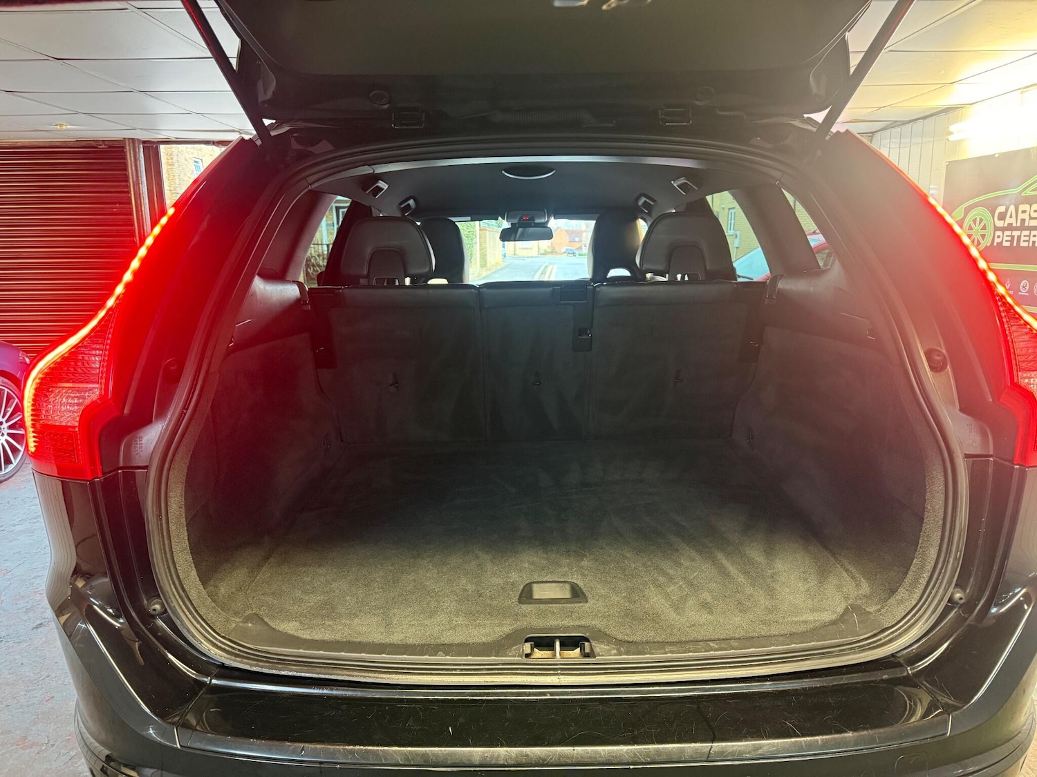 Used Volvo XC60 2015 for sale - 76975520: Photo 15